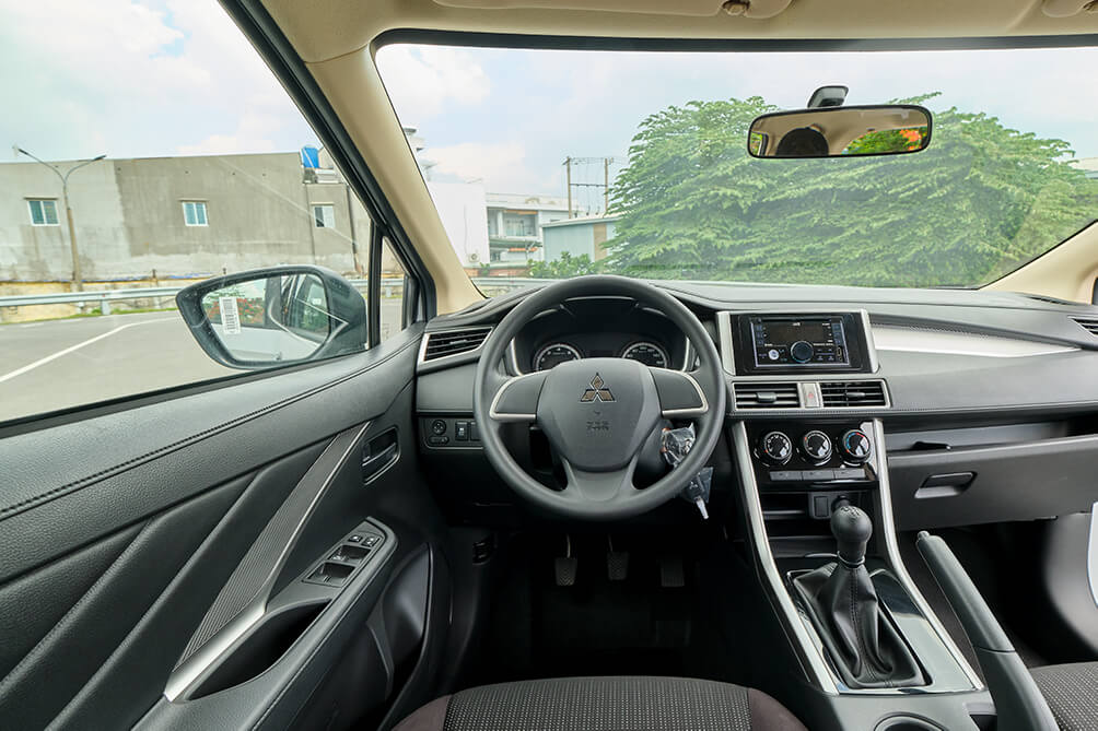 Taxi Cờ Đỏ - Nội Thất 7 Chỗ (NT)
